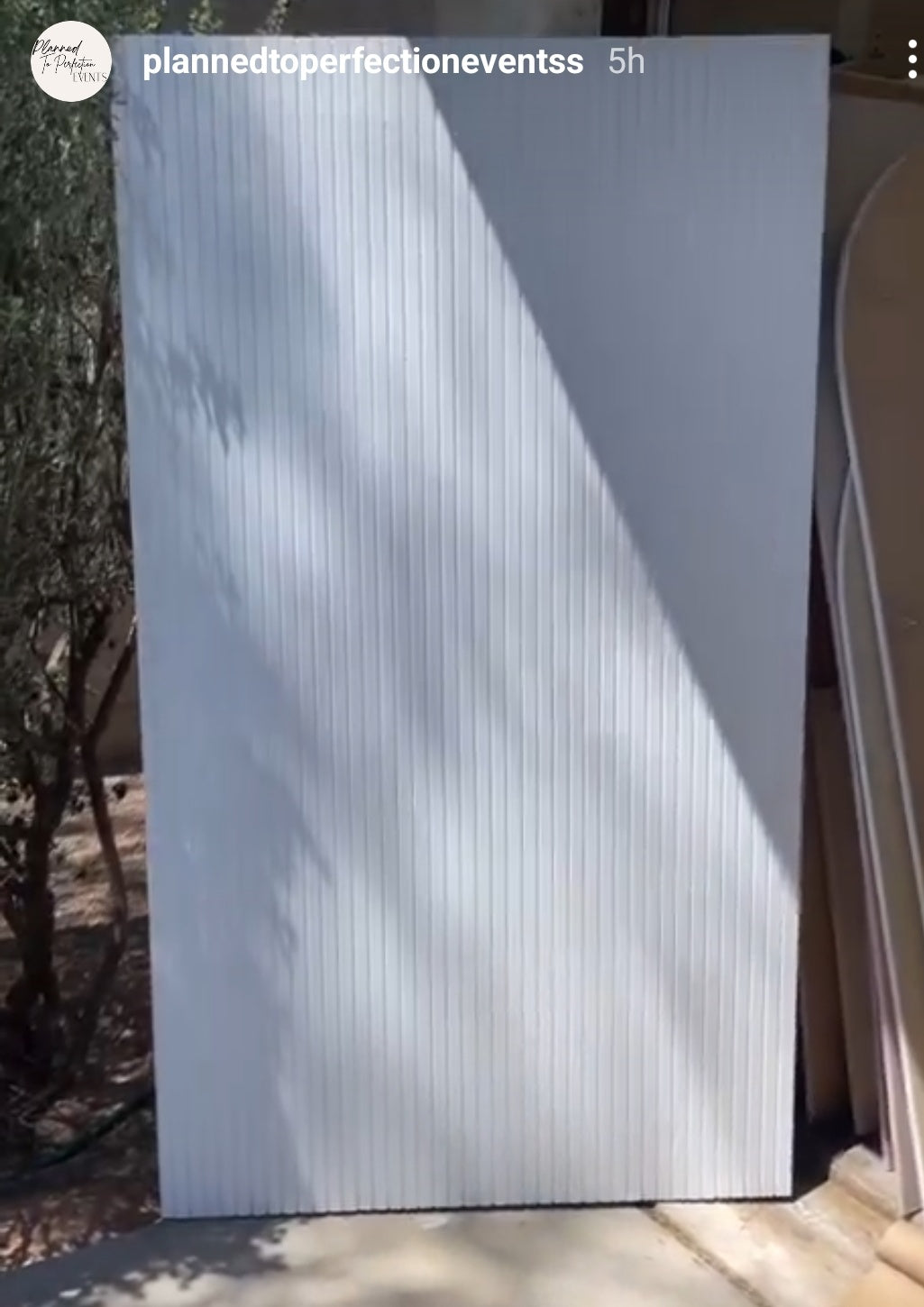 Backdrop - 2D Ripple panel - WOOD