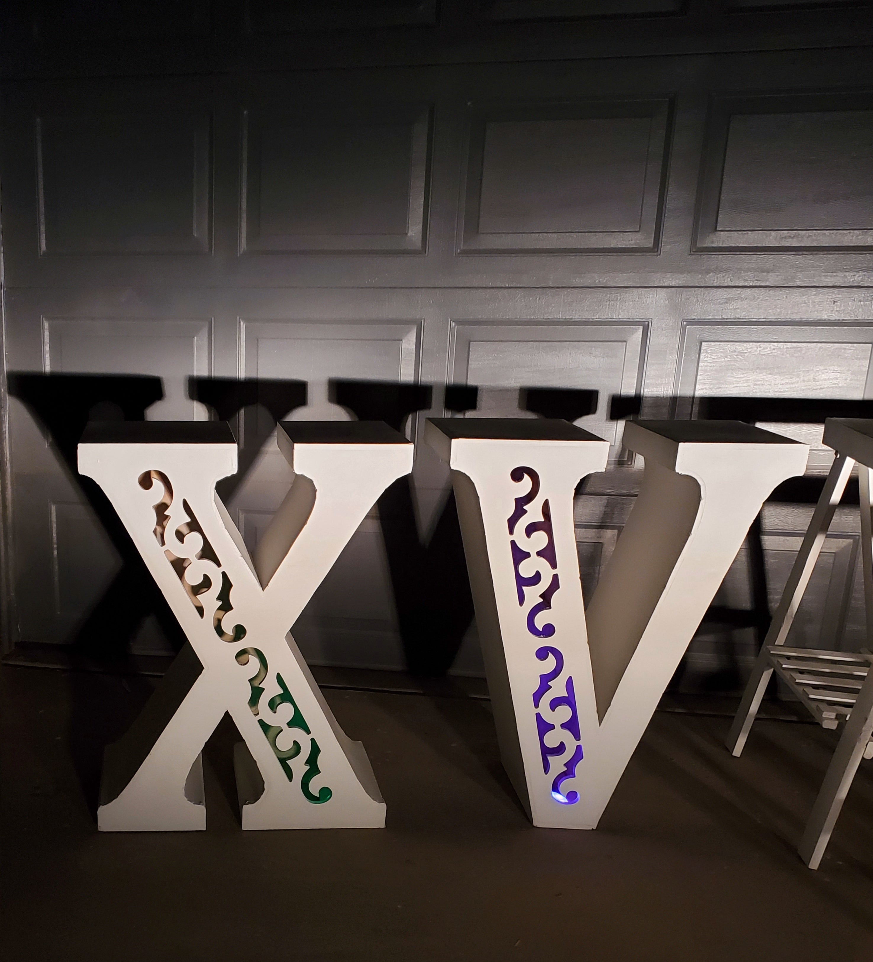 Table - letters with design – CC_eventpropdesign