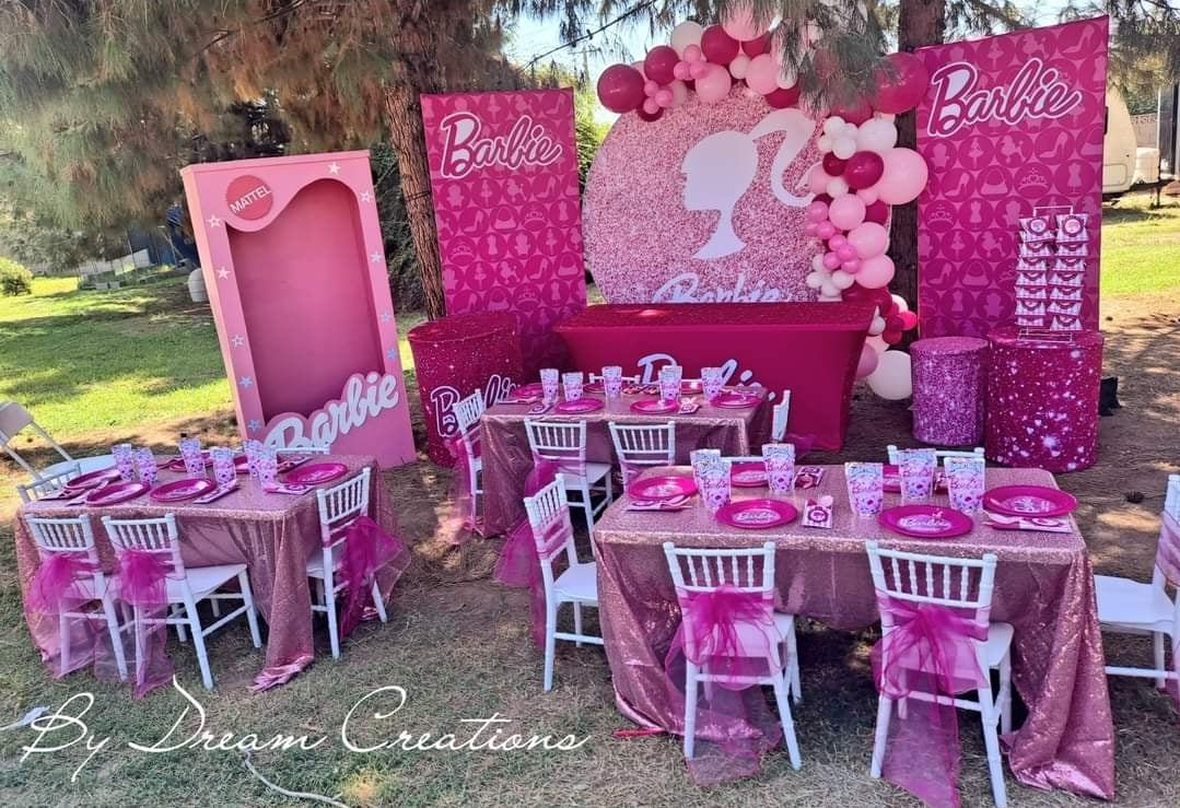 Barbie box Inspired - Collapsible – CC_eventpropdesign