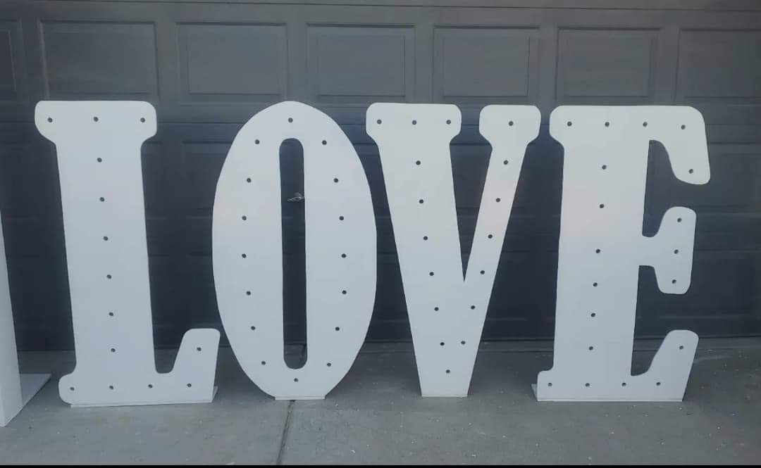 Marquee - LOVE flat letters